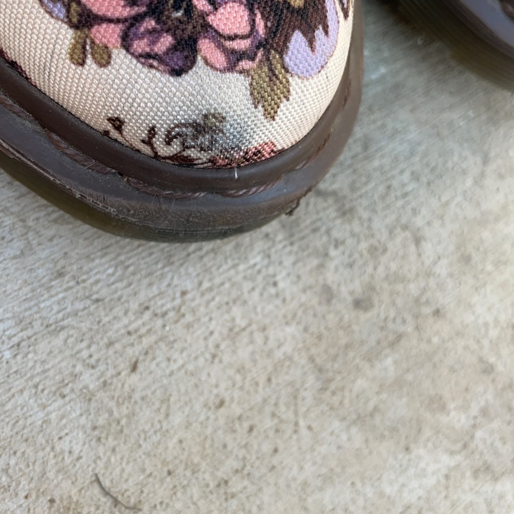 Dr. Martens Lester Shoes Sz 7 - Picture 4 of 8